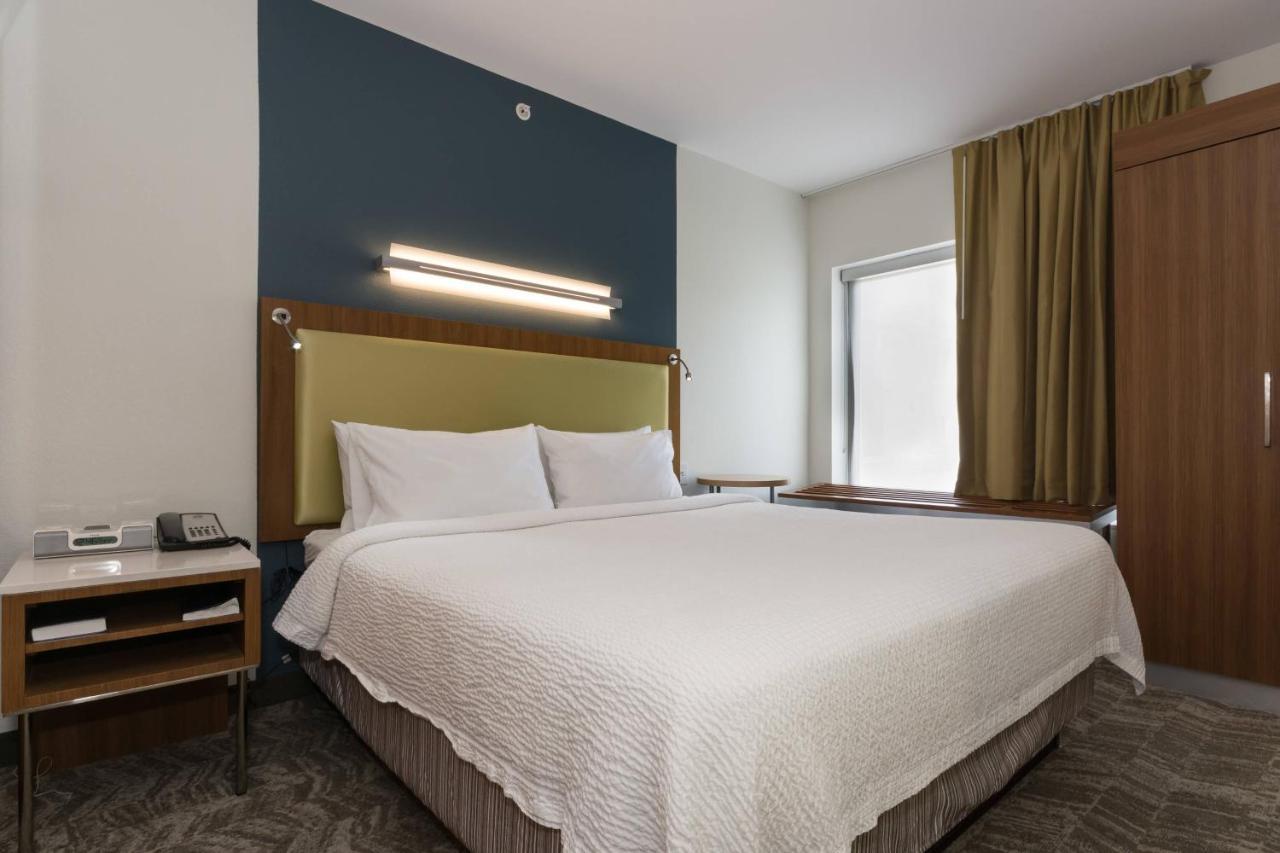 Springhill Suites By Marriott Charlotte בלנטיין מראה חיצוני תמונה