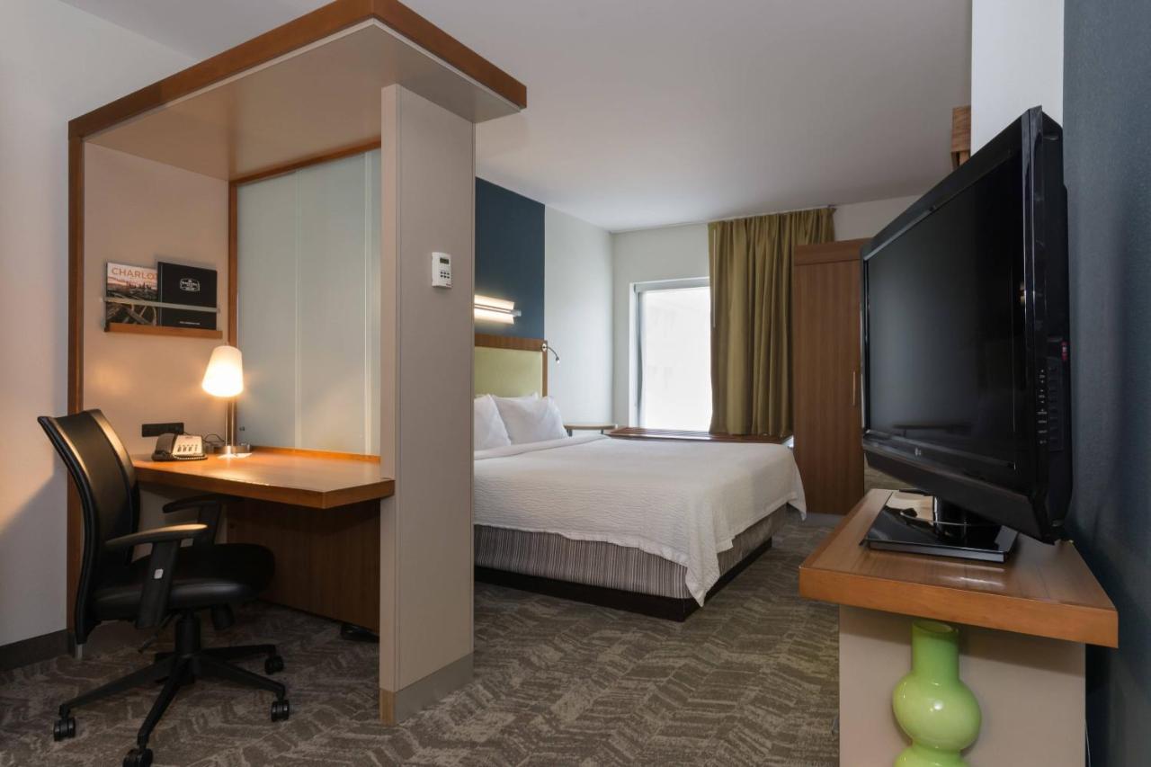 Springhill Suites By Marriott Charlotte בלנטיין מראה חיצוני תמונה