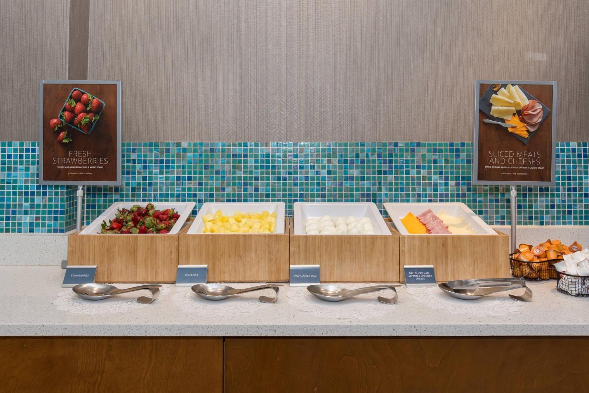 Springhill Suites By Marriott Charlotte בלנטיין מראה חיצוני תמונה