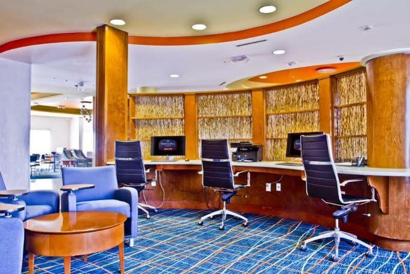 Springhill Suites By Marriott Charlotte בלנטיין מראה חיצוני תמונה