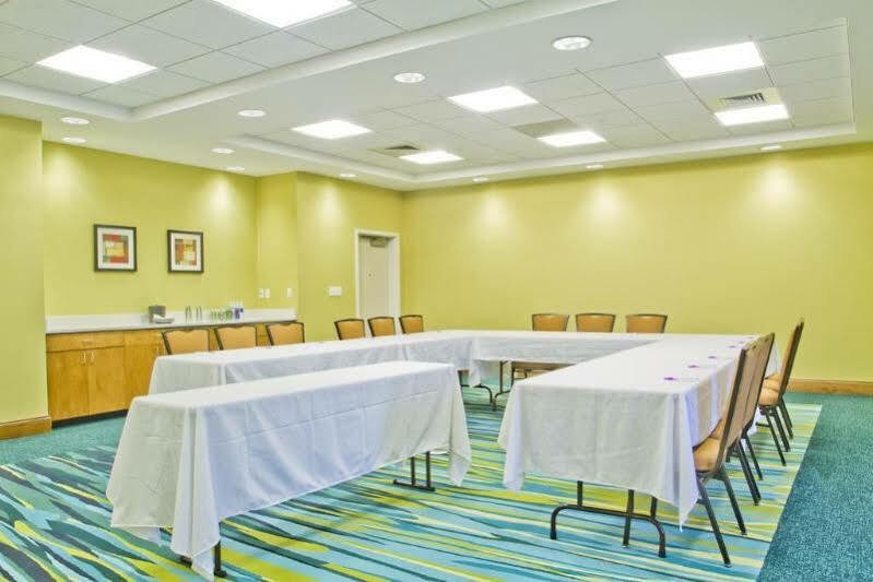 Springhill Suites By Marriott Charlotte בלנטיין מראה חיצוני תמונה